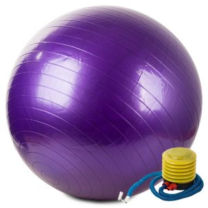 Gymnastický míč s pumpou 75cm | fialová je ideální pro domácí cvičení a rehabilitaci. Má pozitivní vliv na fyzickou kondici.