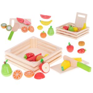Dětské dřevěné magnetické ovoce na krájení v košíku umožní připravit lahodný ovocný salát pro všechny panenky a plyšáky.