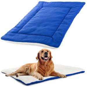 Pelíšek / matrace pro psa a kočku | 70x53 cm modrý je vyroben z měkkého a na dotek příjemného materiálu. Lehký a odolný.