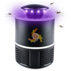 Inteligentní lampa láká hmyz UV světlem a následně jej vtáhne do speciálně navržené nádoby.