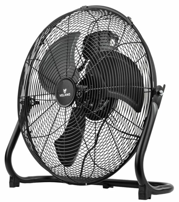 Podlahový ventilátor VELWEP0016, 100W, černý | Velano nabízí vysoký výkon pro efektivní chlazení větších prostor, jako jsou sklady či výrobní haly.