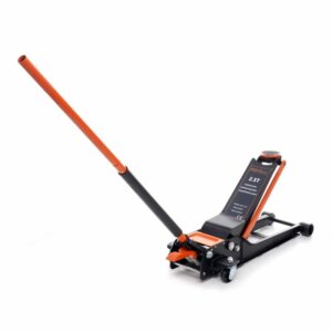 Nízkoprofilový hydraulický zvedák, 2,5T | KD1310 je ideální pomocník pro rychlé a bezpečné zvedání aut s nízkým podvozkem, doma i v servisech.