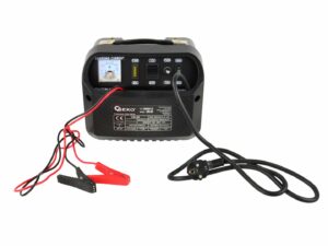Nabíječka autobaterií, 12/24V, CB-20 | GEKO